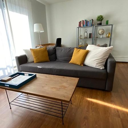 Cozy 2-Bedroom Condo Near Downtown, With Laundry, Parking, Balcony YYC Exteriör bild
